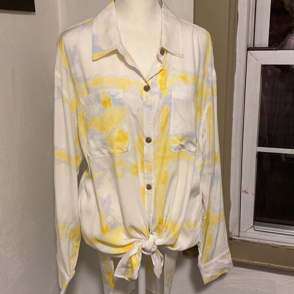 Calia by Carrie Underwood Watercolor Yellow Swim Coverup Utility Shirt NEW - Picture 2 of 16